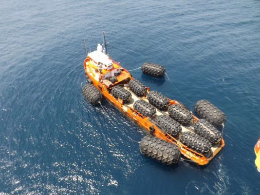 ποιότητας  80kpa 50kpa Pneumatic Rubber Fender Floating Inflatable HDG Material Εργοστάσιο