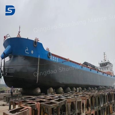 Αεροπορικός σάκος από μαύρο καουτσούκ κατάλληλος για την ανάρτηση αυτοκινήτων, βιομηχανικά μηχανήματα και βαρύ εξοπλισμό που απαιτεί απορρόφηση κρούσεων